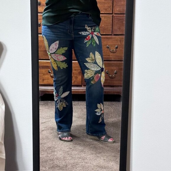 Old Navy Flower Patchwork embellished jeans, Sz 16 midrise boot cut Boho style - Picture 1 of 11